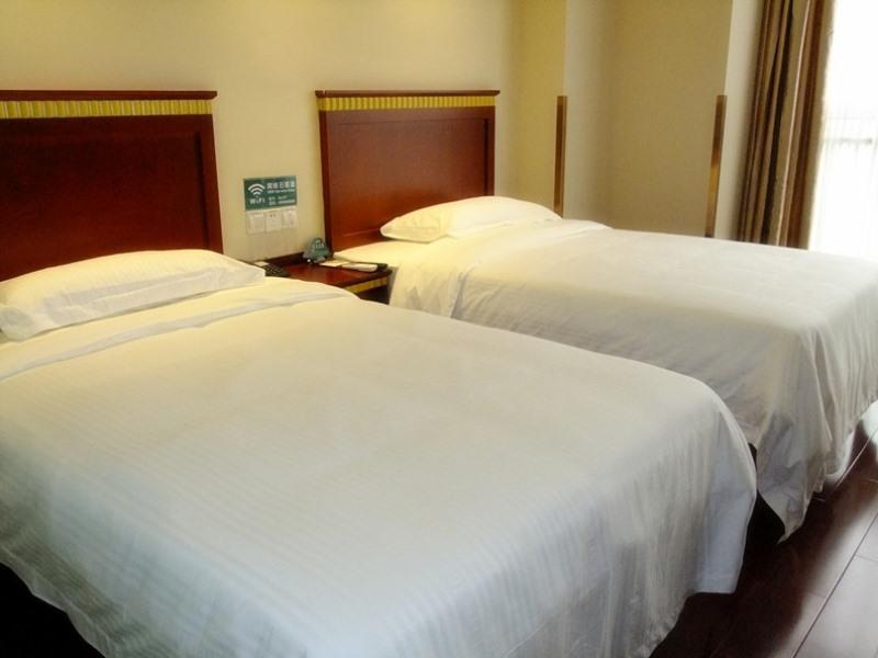Greentree Inn Shandong Qingdao Development District Sdust Express Hotel Екстер'єр фото